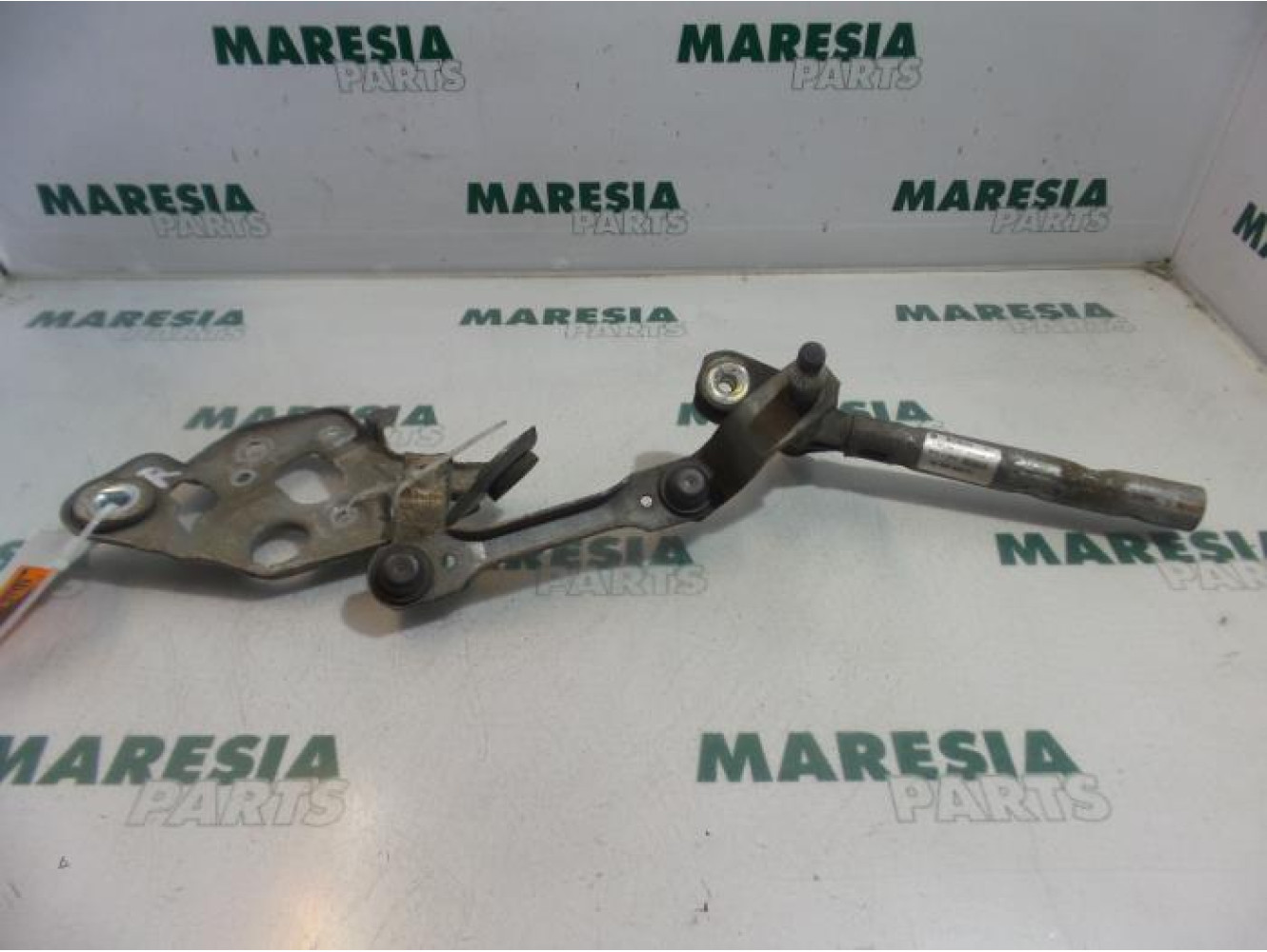 Peugeot - 407 - Wiper mechanism