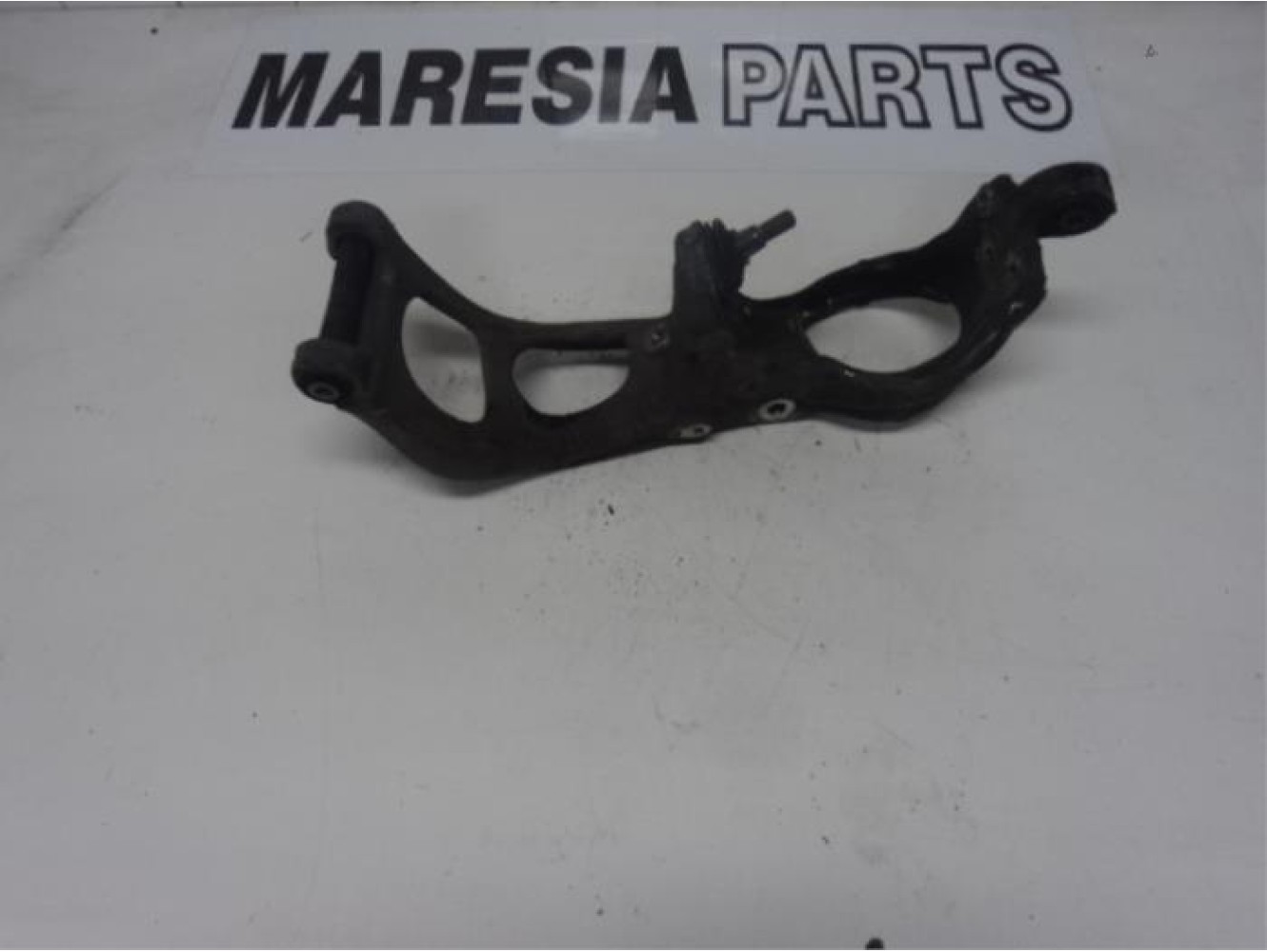 Citroen - C6 - Front wishbone, left