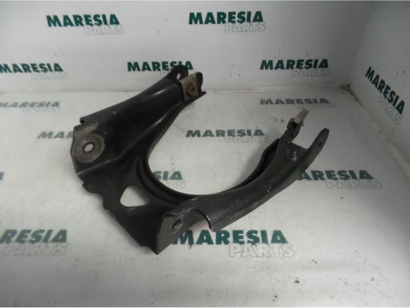 Citroen - C6 - Front upper wishbone, right