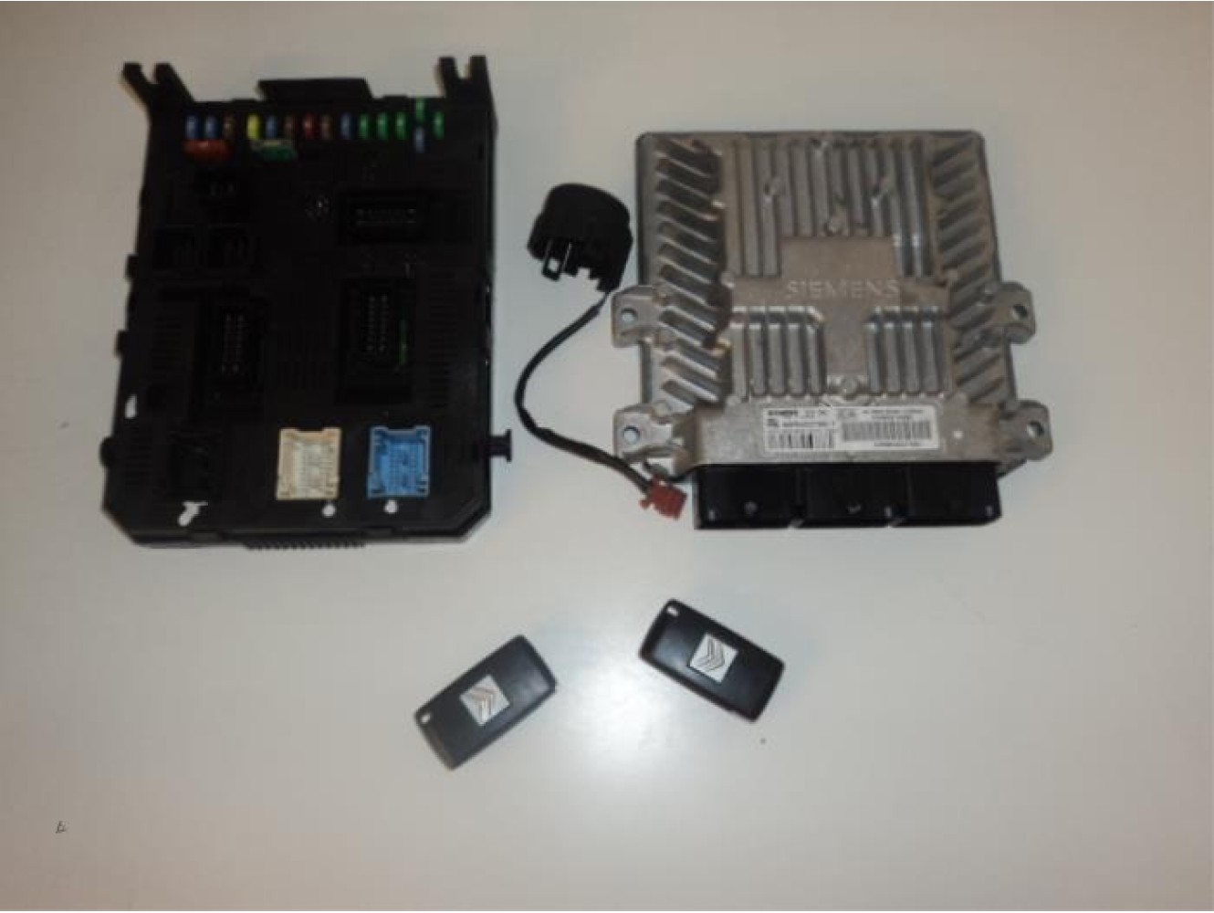 Citroen - C6 - Engine management computer