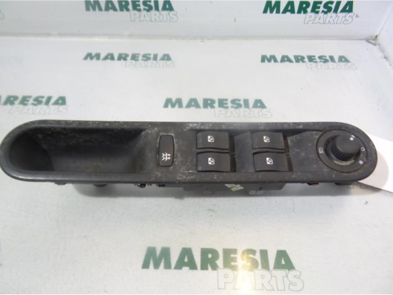 Renault - Espace - Multi-functional window switch
