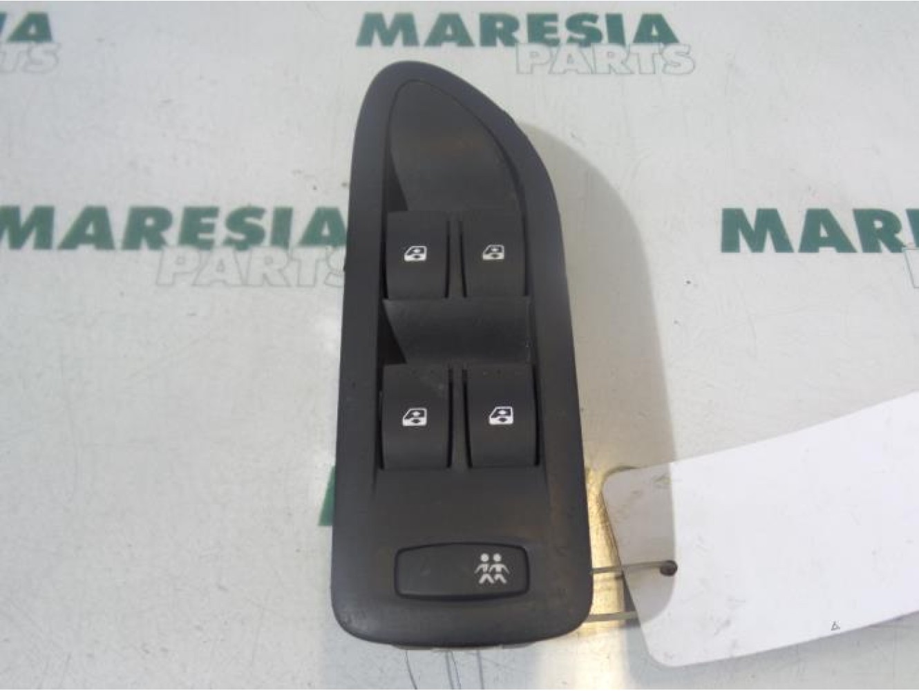 Renault - Vel Satis - Multi-functional window switch
