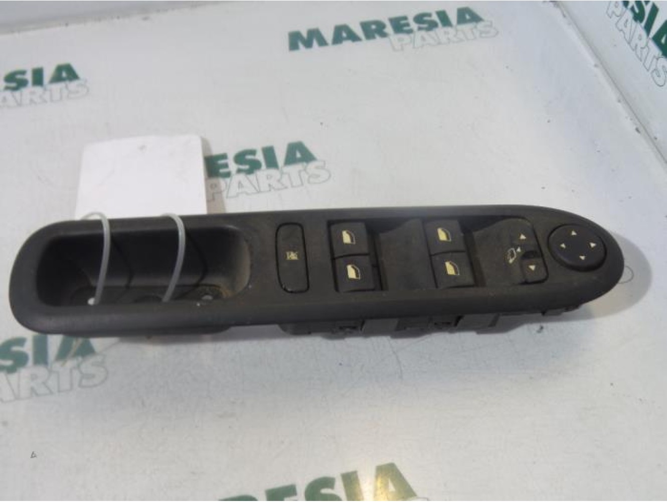 Peugeot - 407 - Multi-functional window switch