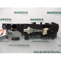 Renault - Megane Scenic - Front door handle 4-door, right