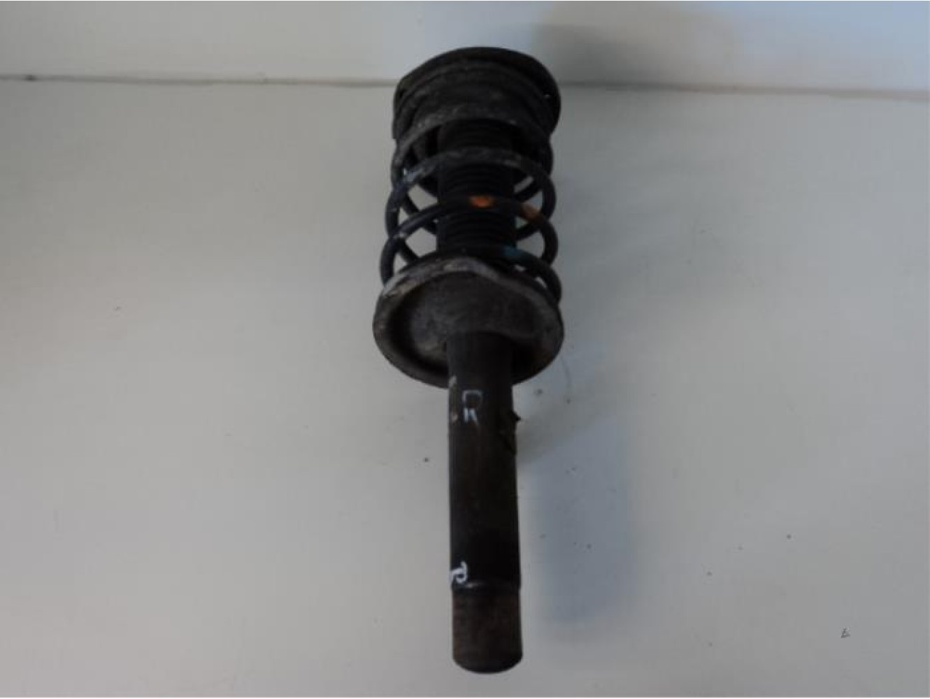 Peugeot - 206 - Front shock absorber rod, right