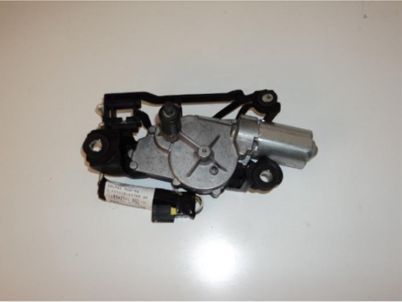 Peugeot - 206 - Rear wiper motor
