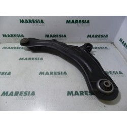 Renault - Megane Scenic - Front lower wishbone, right