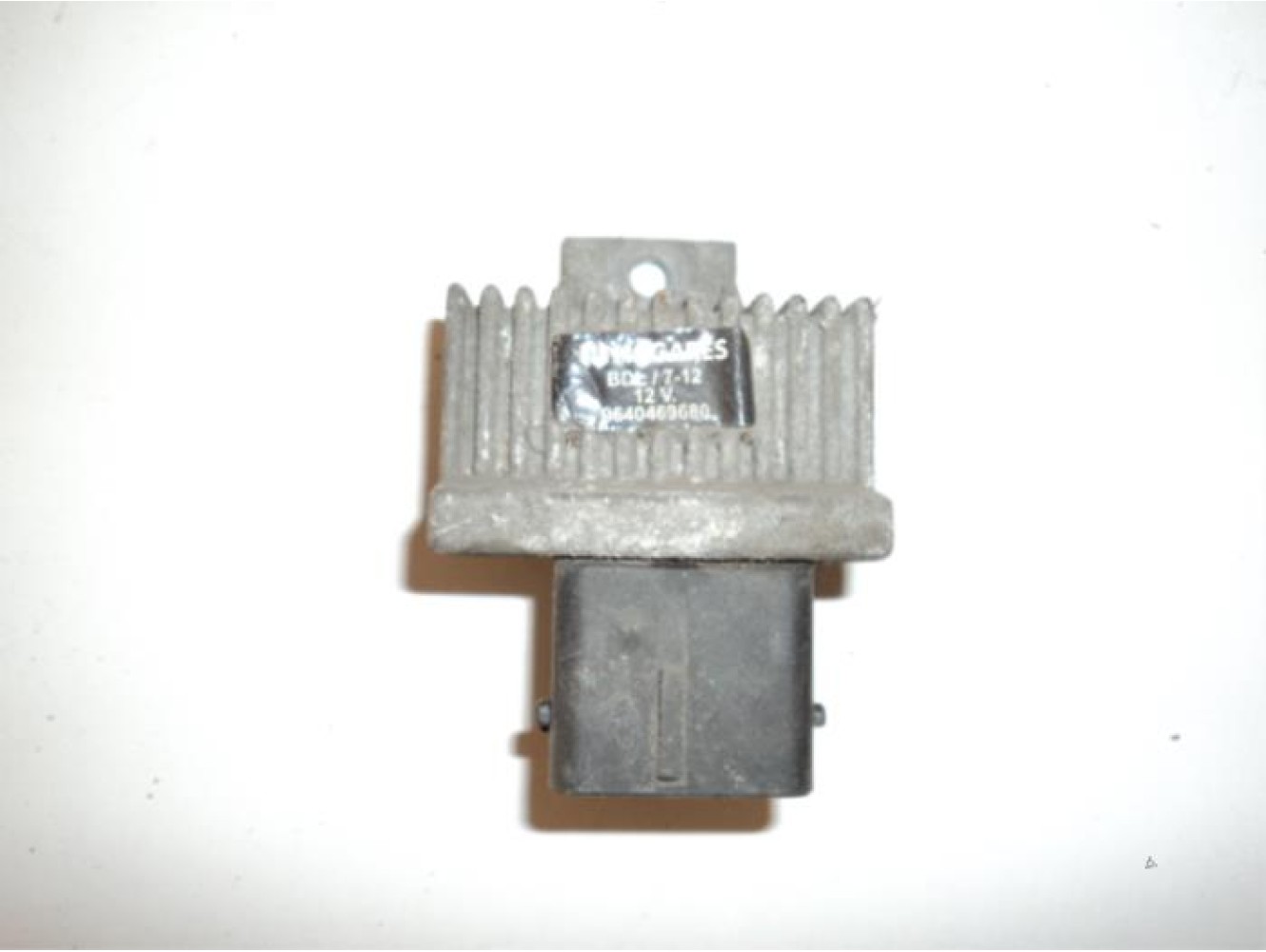 Peugeot - Partner - Glow plug relay