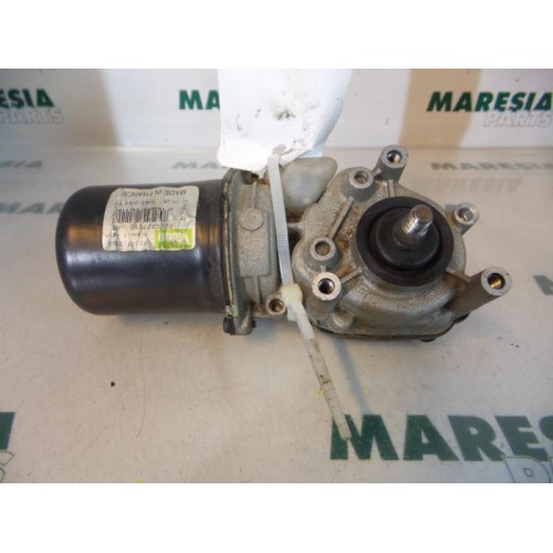 Renault - Megane Scenic - Front wiper motor