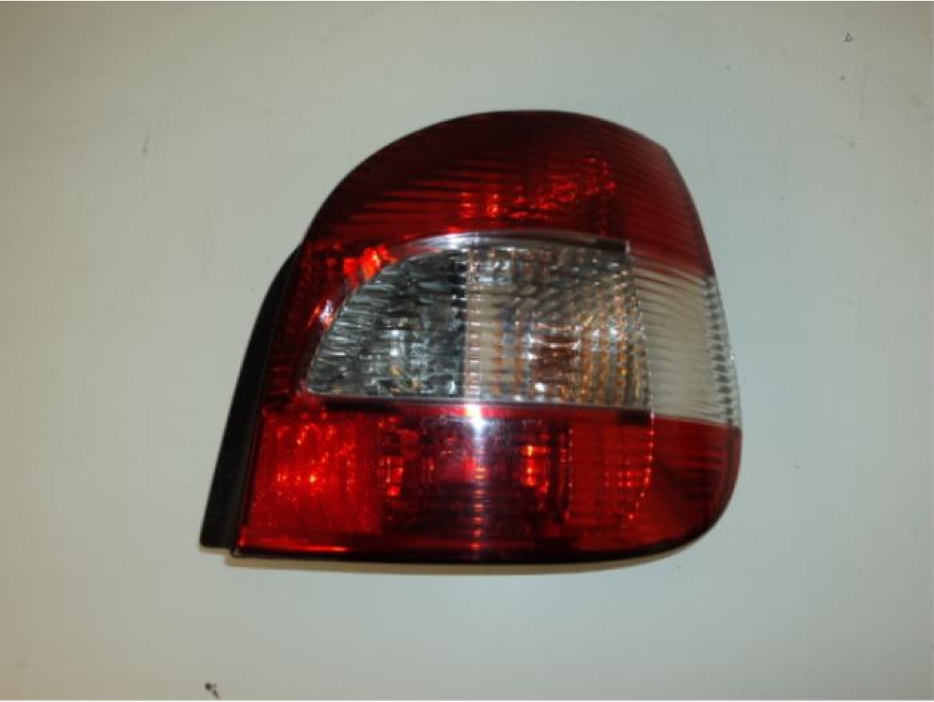 Renault - Megane Scenic - Taillight, right