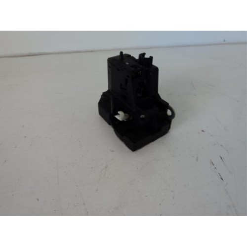 Renault - Megane Scenic - Front door lock mechanism 4-door, right