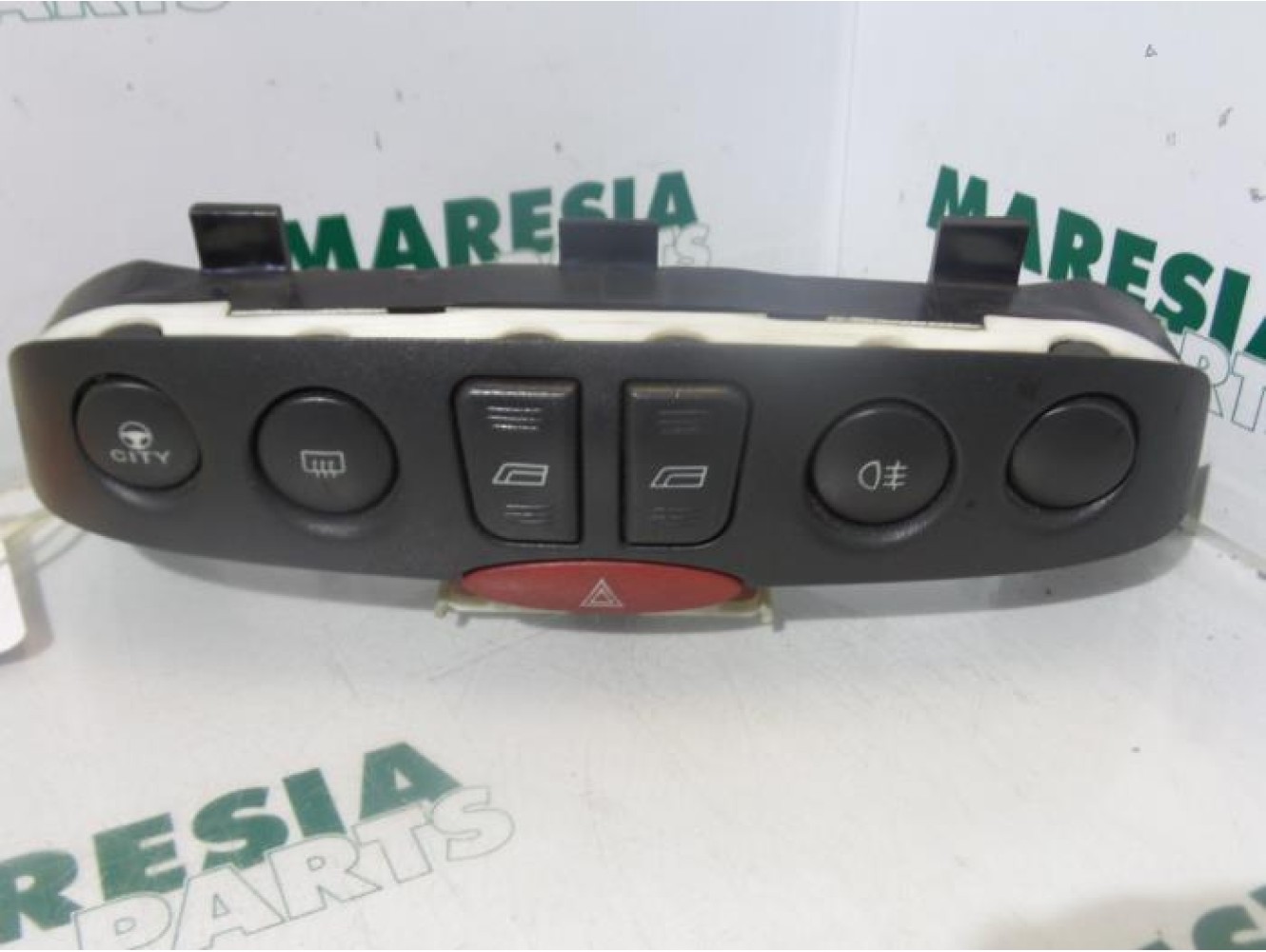 Fiat - Punto - Multi-functional window switch