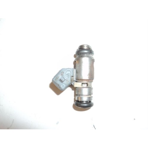 Renault - Clio - Injector (petrol injection)