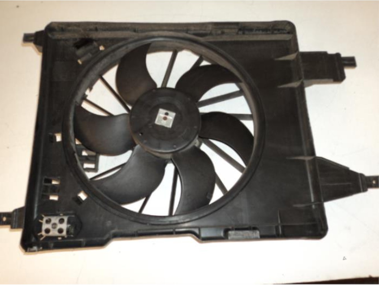 Renault - Megane - Fan motor
