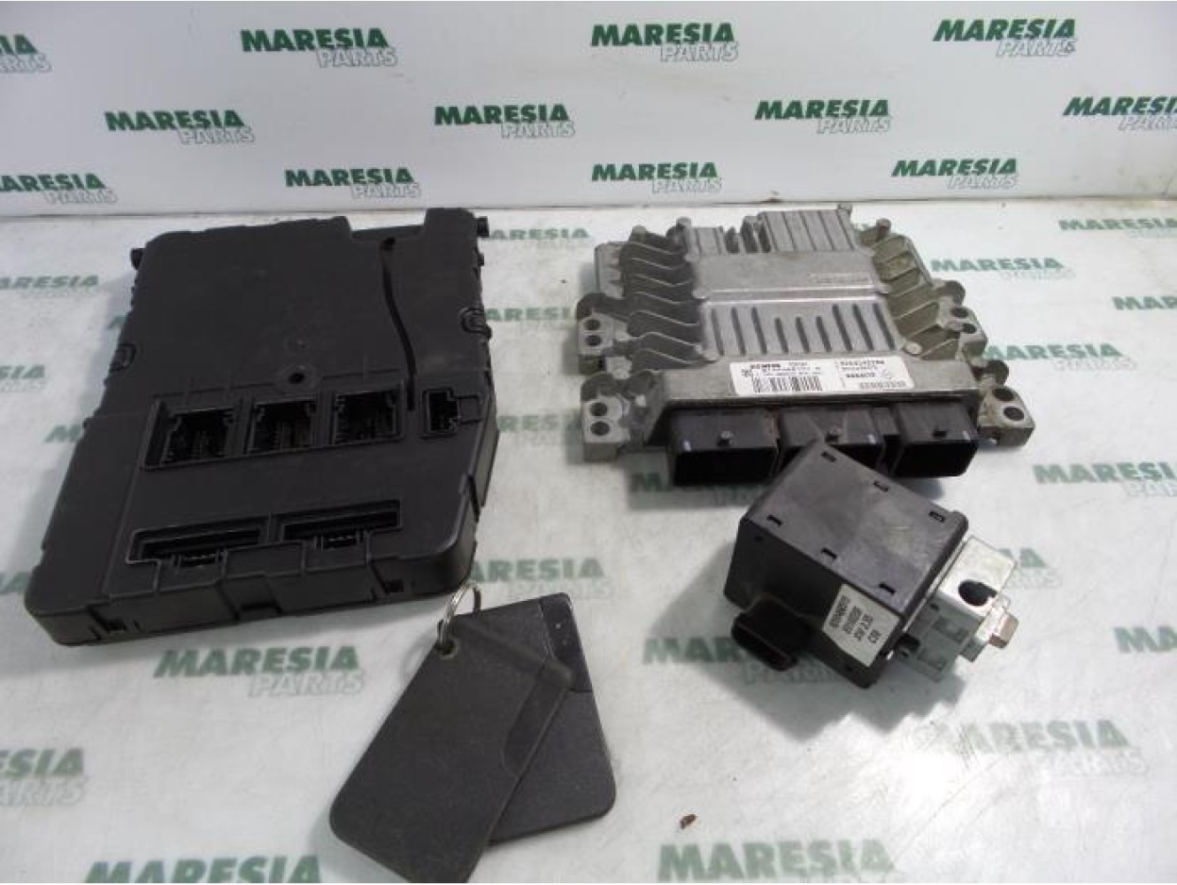 Renault - Megane Scenic - Engine management computer