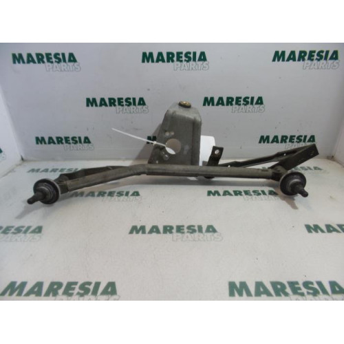 Peugeot - 206 - Wiper mechanism