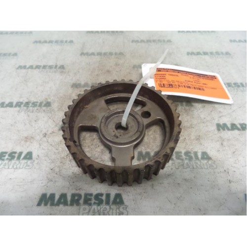 Citroen - Picasso - Camshaft sprocket