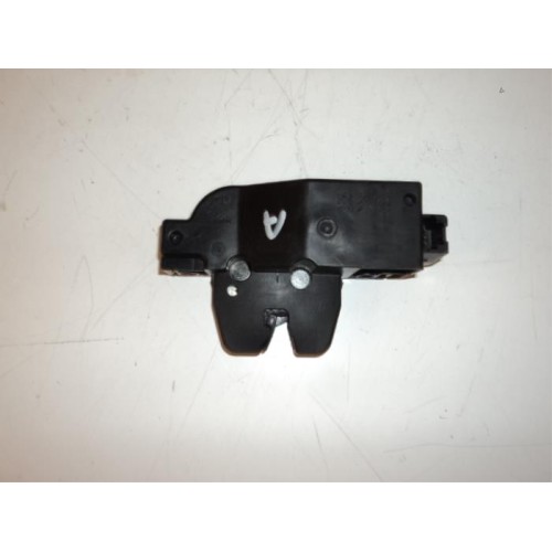 Citroen - C6 - Tailgate lock mechanism