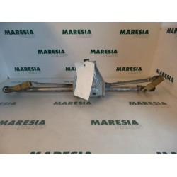 Renault - Clio - Wiper mechanism