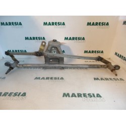 Renault - Clio - Wiper mechanism