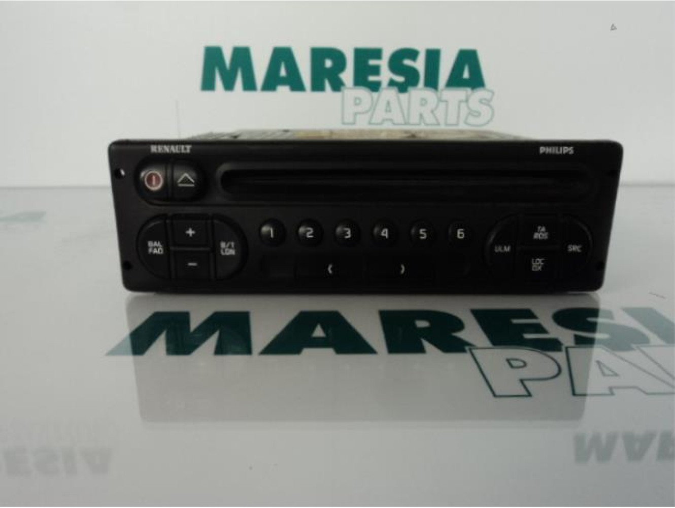 Renault - Clio - Radio CD player