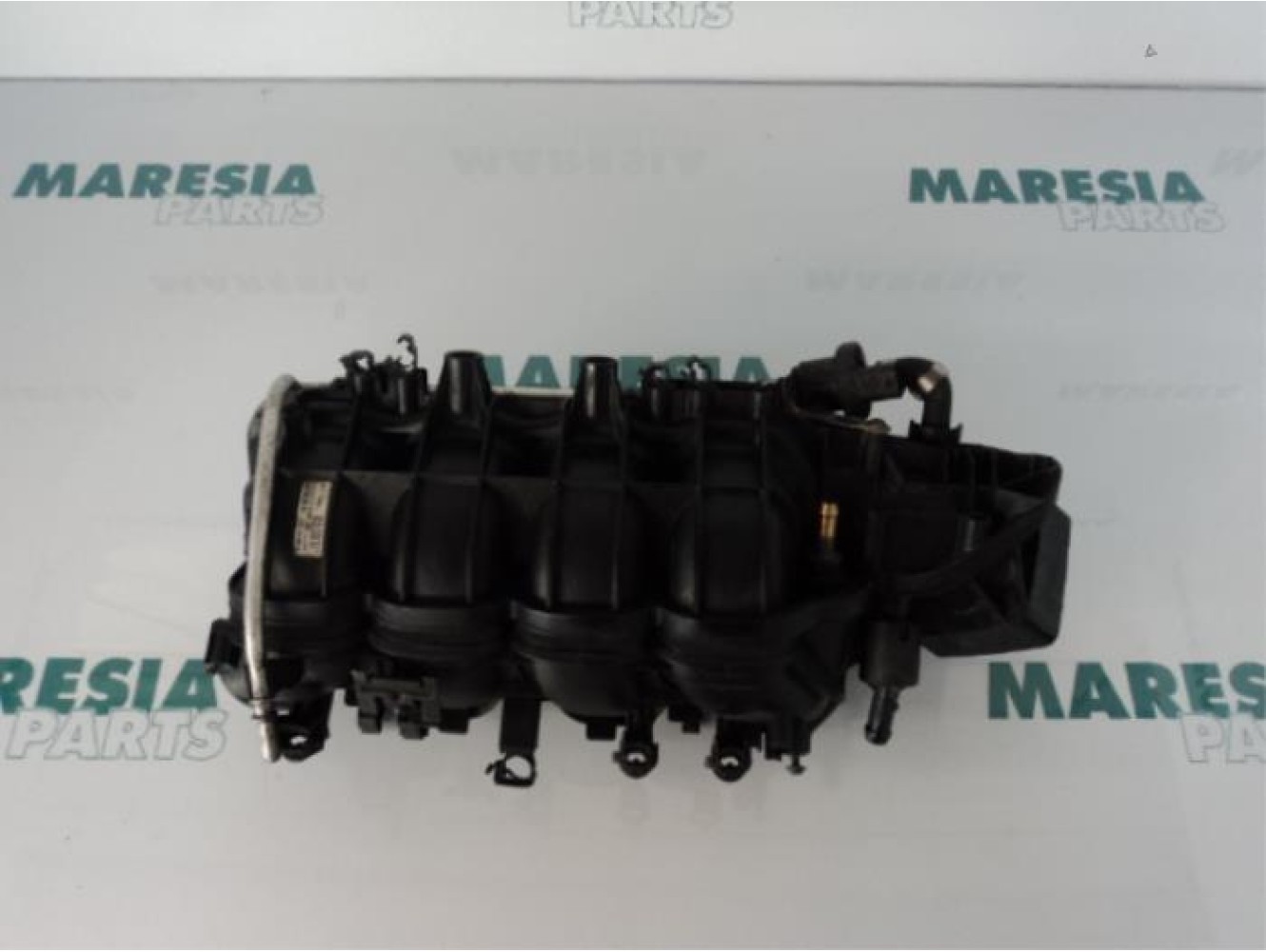 Alfa Romeo - 147 - Intake manifold
