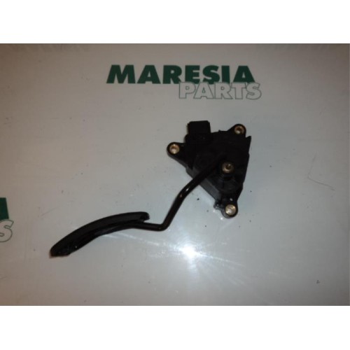 Renault - Megane Scenic - Throttle pedal position sensor