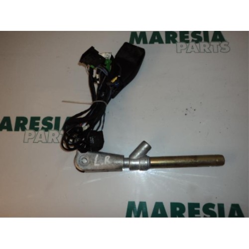 Renault - Megane Scenic - Gurtsrammer links