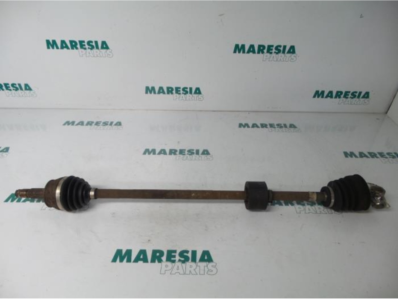 Alfa Romeo - 145/146 - Antriebswelle rechts vorne