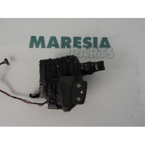 Renault - Megane Scenic - Wiper switch