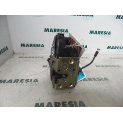 Renault - Megane Scenic - Front door lock mechanism 4-door, right
