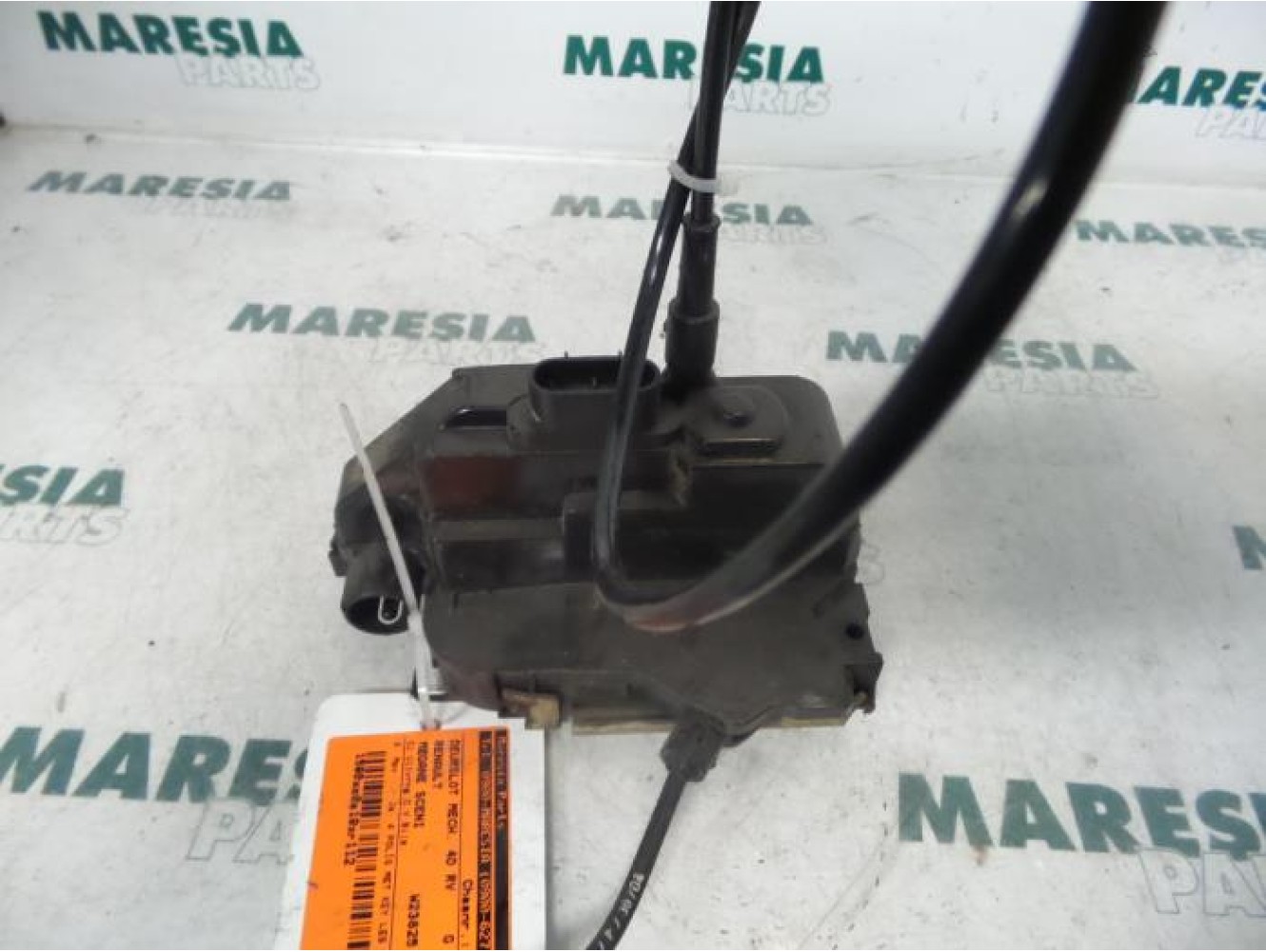 Renault - Megane Scenic - Front door lock mechanism 4-door, right
