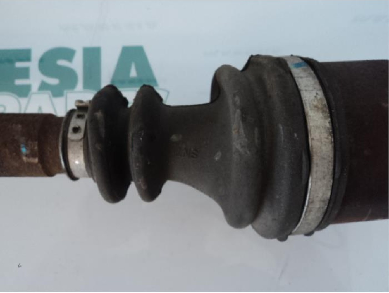 Renault - Megane Scenic - Aandrijfas links-voor