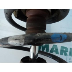 Renault - Megane Scenic - Front shock absorber rod, right