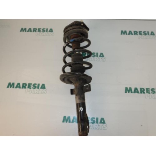 Renault - Megane Scenic - Front shock absorber rod, right