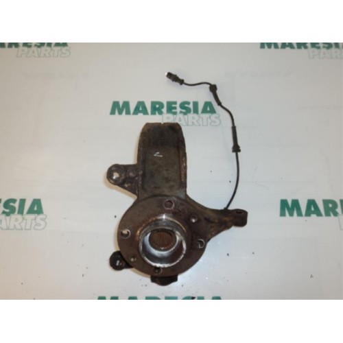 Renault - Megane Scenic - Achsschenkel links vorne