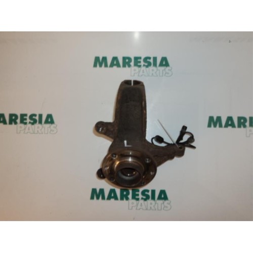 Renault - Megane Scenic - Achsschenkel links vorne