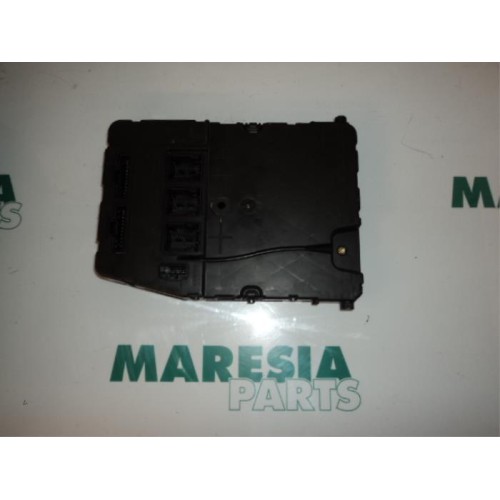 Renault - Megane Scenic - Fuse box