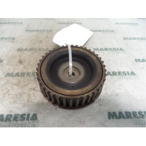Renault - Laguna - Camshaft sprocket