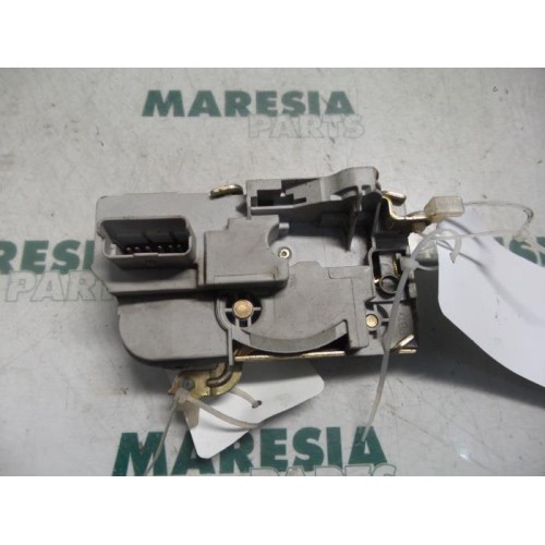 Citroen - C5 - Front door lock mechanism 4-door, right