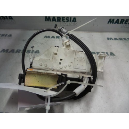 Peugeot - 407 - Front door lock mechanism 4-door, right