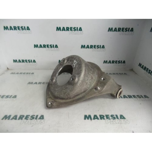 Peugeot - 407 - Front upper wishbone, right