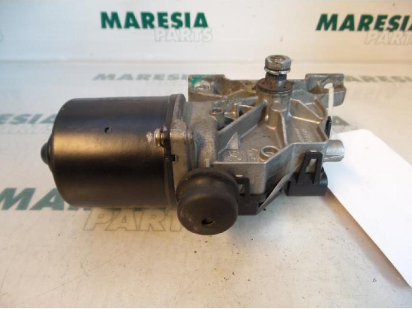 Fiat - Panda - Front wiper motor