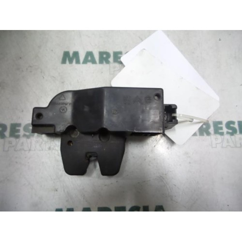 Lancia - Phedra - Tailgate lock mechanism