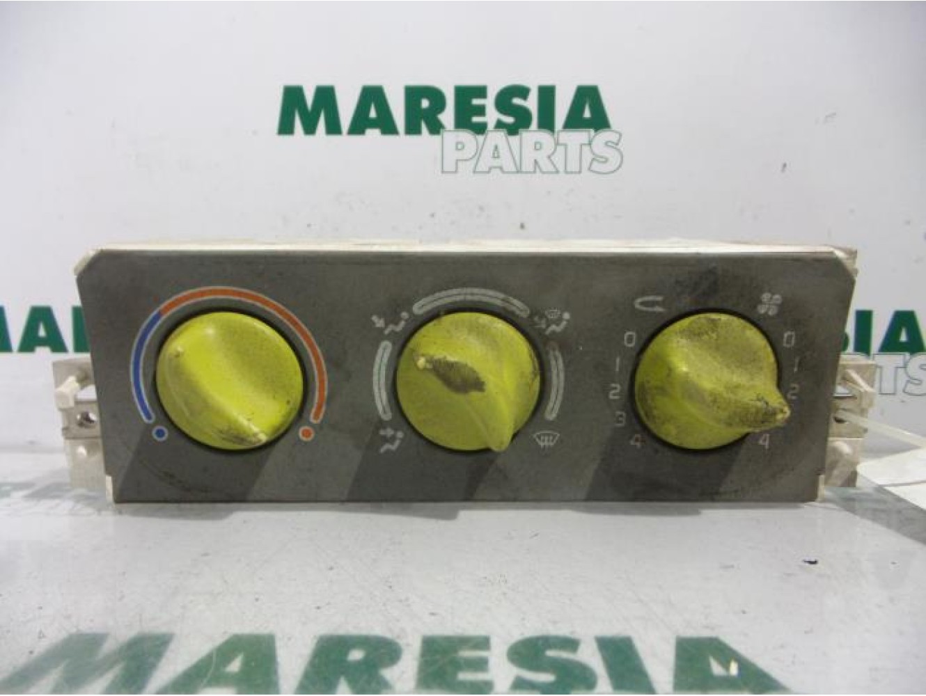 Renault - Twingo - Heater control panel