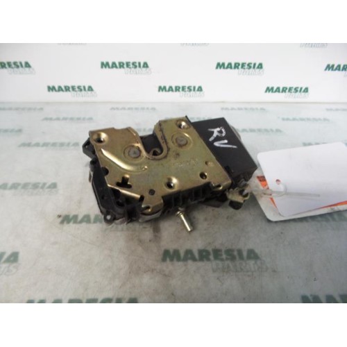 Citroen - Picasso - Front door lock mechanism 4-door, right