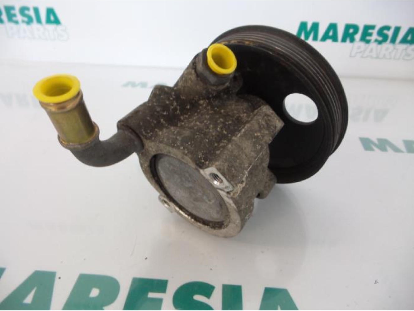 Renault - Laguna - Power steering pump