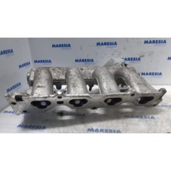 Renault - Vel Satis - Intake manifold