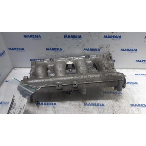 Renault - Vel Satis - Intake manifold