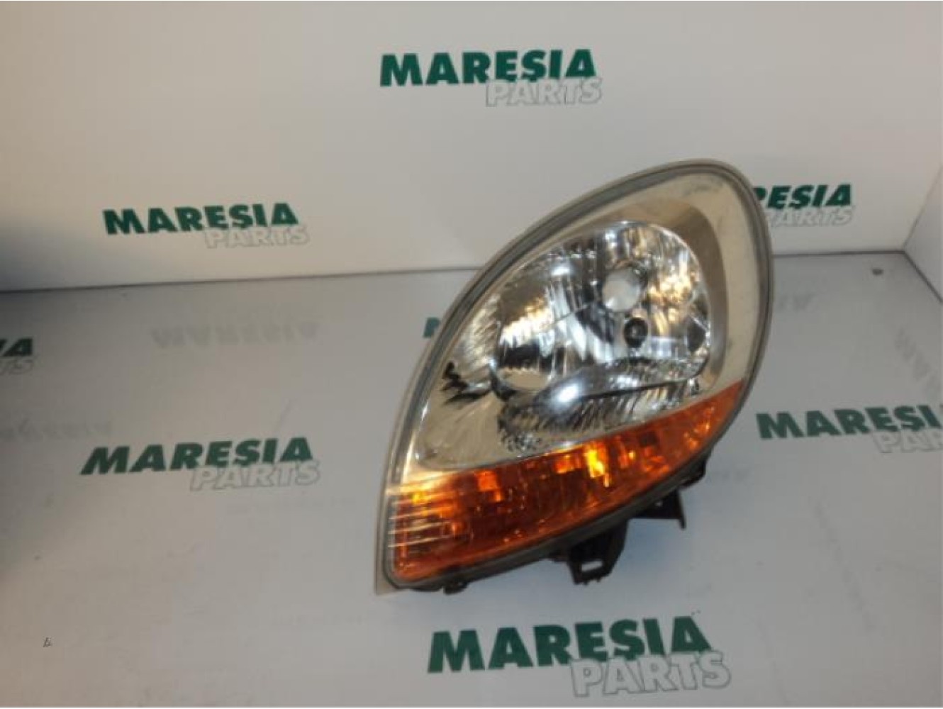 Renault - Kangoo - Scheinwerfer links